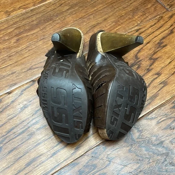 Miss sixty women’s leather Velcro wrap heels - Picture 3 of 7